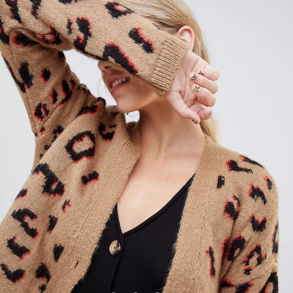 ASOS Chunky Cardigan in Leopard - Picture 4 of 10